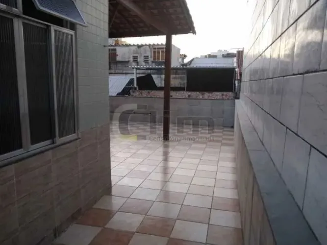 CASA DE VILA NO MÉIER