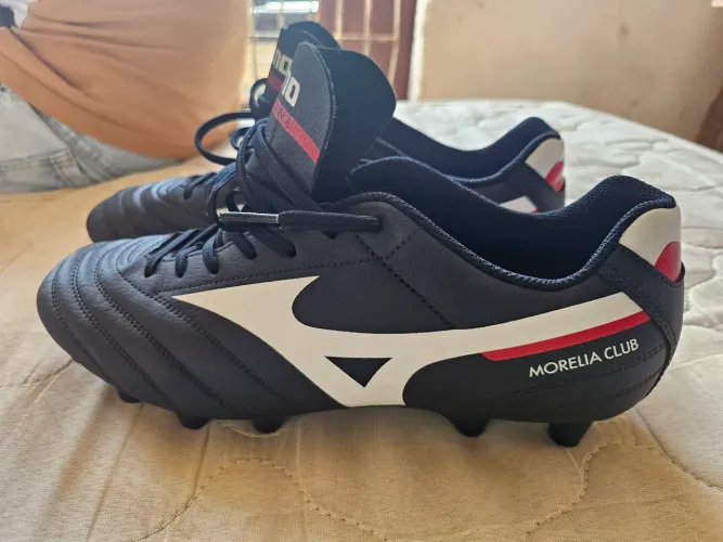 Chuteira e luva ...novas