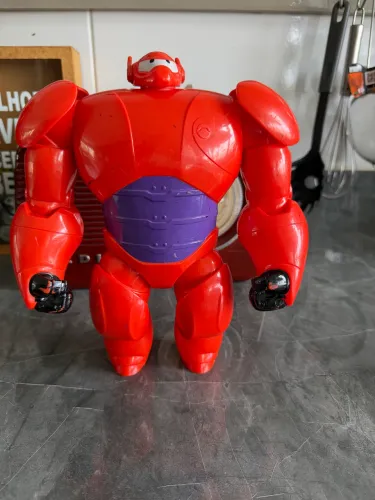 Boneco big hero