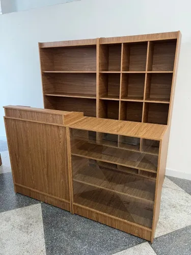 BALCÃO EXPOSITOR AMADEIRADO ESTANT COLMEIA NICHOS - NOVO - ENTREGA RÁPIDA 
