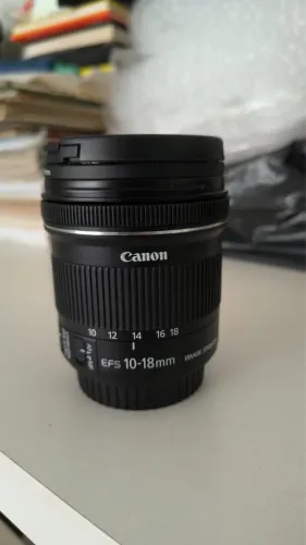 Canon EF-S 10-18mm f4.5-5.6 IS STM 