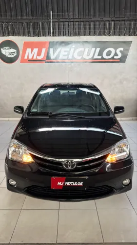 Toyota Etios XLS Sedan 1.5 Flex 16V 4P Mec. 2013