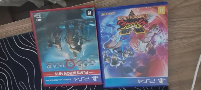 Vende-se jogos de Playstation 4