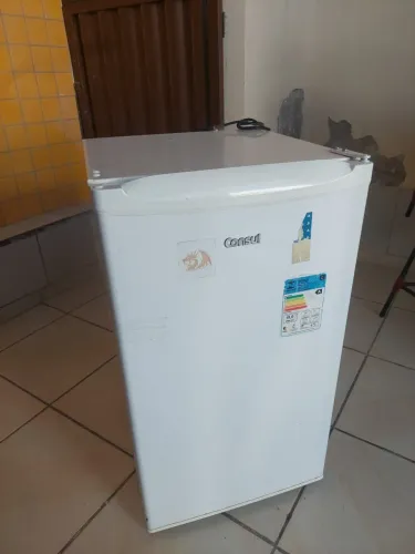Refrigerador compacto CONSUL 117Lt