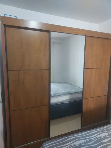 Guarda-roupa casal 6 portas