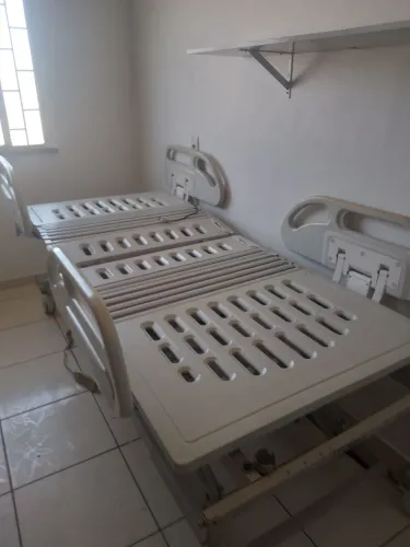 Cama hospitalar 