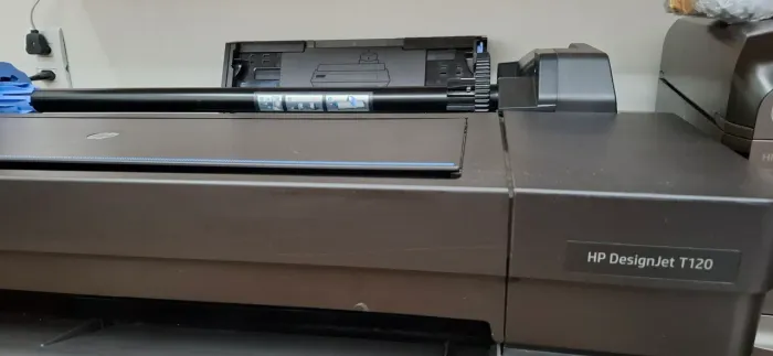 Impressora plotter hp t120 usada