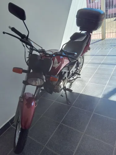 Honda CG 150 Titan ESI 2011 .