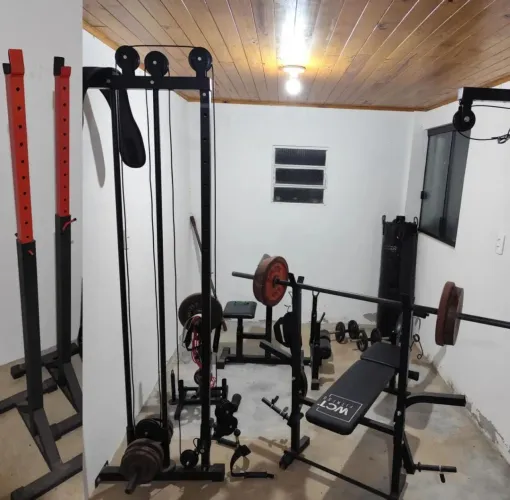 EQUIPAMENTOS PARA MUSCULAÇÃO 