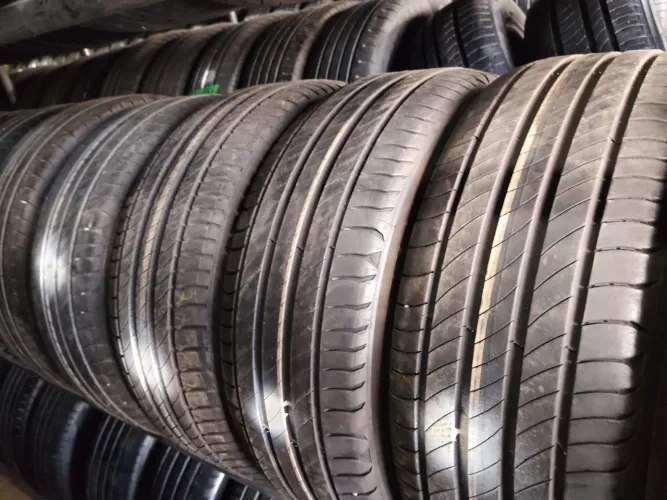 4/ 2055517/ Michelin/ Goodyear e outros 1300$