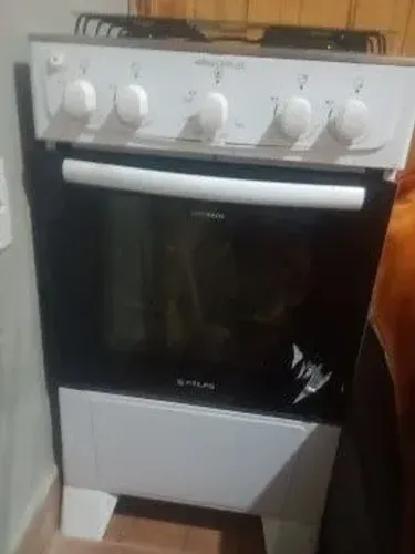 Vende -se fogão seminovo pegar no local