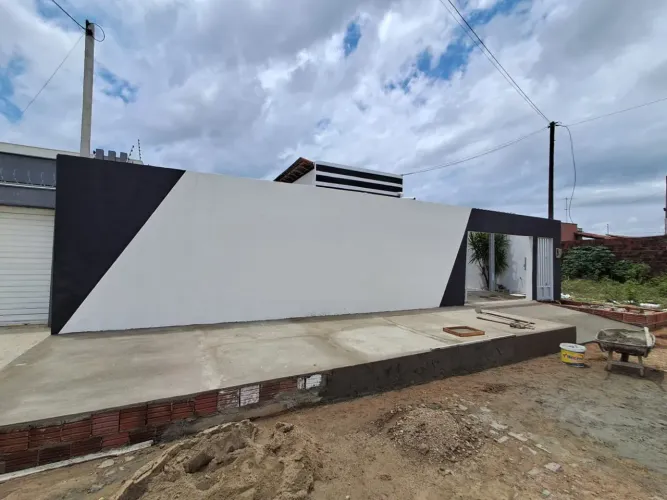 CASA REFORMADA, PRA VENDA EM NOVA ESPERANÇA.