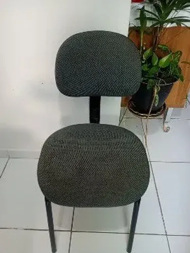 Cadeira para escritório.