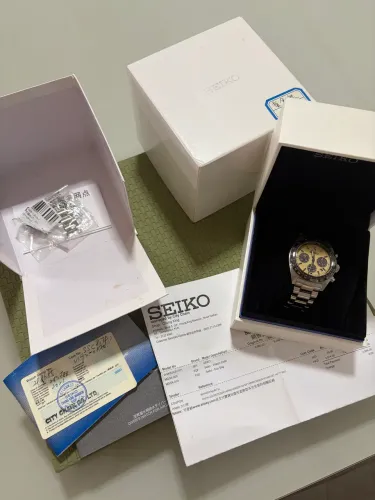 Seiko Speedtimer Golden Panda