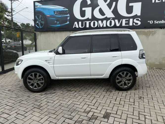 Mitsubishi Pajero TR4 2.0 Flex 16V 4X2 Aut. 2014