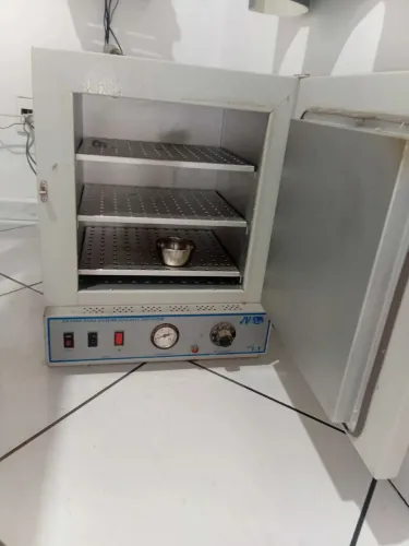 VENDO ESTUFA PARA ESTERILIZAÇÃO E SECAGEM ODONTOBRAS, USADA EM BOM ESTADO