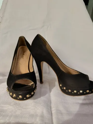 Sapato de Salto Século XXX Tam. 34 - Estilo Vintage / Retro 2010s