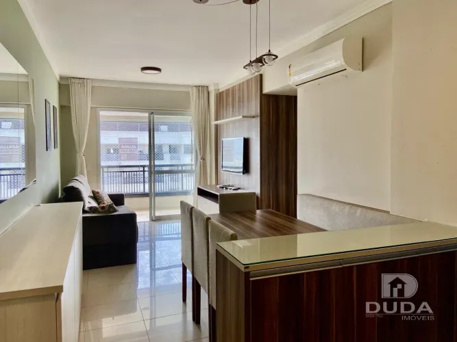 Apartamento mobiliado com 3 quartos na Trindade