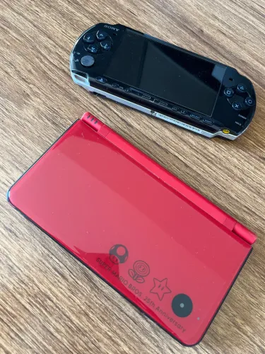 Nintendo Dsi XL edição especial 25th e PSP