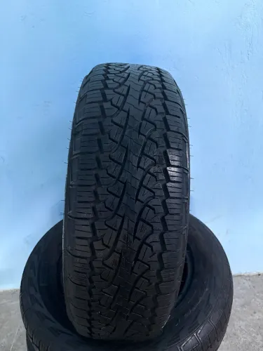 Pneu 255/65R18 Pirelli Scorpion.