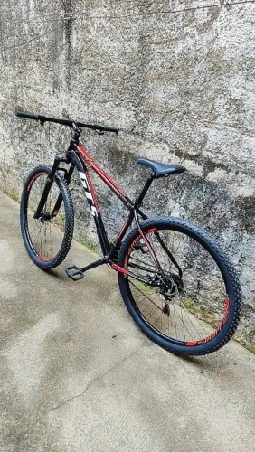 Bicicleta Aro 29 GT Sprint MX7 24V index Freio Disco Alumínio Suspensão Aero MTB