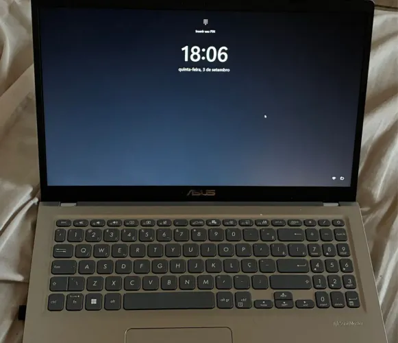 notebook ASUS VivoBook 15 | i5 e 4GB