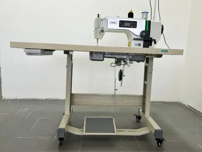 Maquina reta de costura industrial Zoje direct-drive