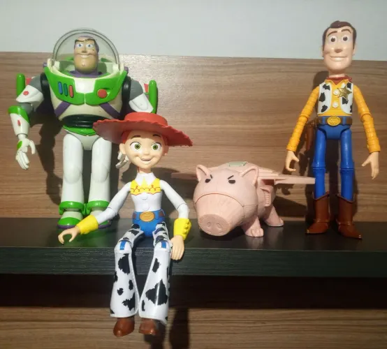 Lote de brinquedos toy story