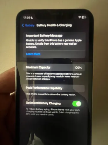 IPHONE 11 sem detalhes em perfeito estado de conservação 