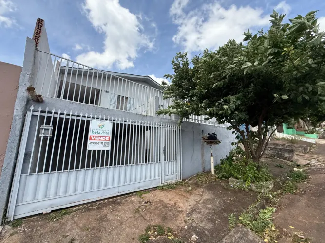 CASA À VENDA NO N.H. DOM ROMEU ALBERT EM APUCARANA