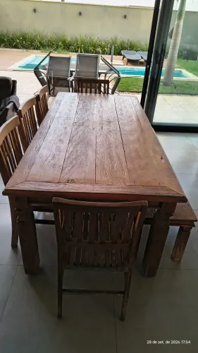 Mesa Rústica + 5 cadeiras + Banco, em Madeira Peroba Rosa