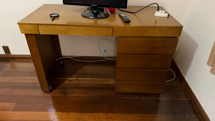 Mesa escrivaninha MDF /Imbuia