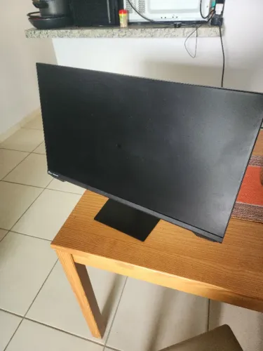 Monitor Gamer, 180hz IPS FHD 24,5", 6 meses de uso