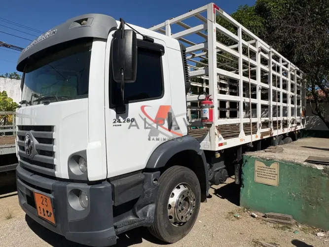 Volkswagen Constellation 24280 2019 Gaiola Gas