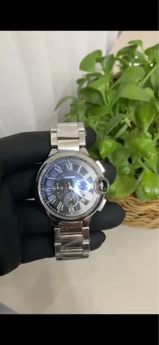 RELÓGIO CARTIER FUNDO PRETO PRIMEIRA LINHA