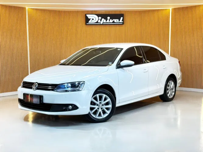 Volkswagen Jetta Comfortline 2.0 T.flex 8V 4P Tipt. 2014