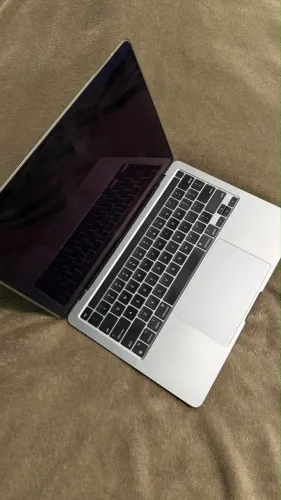 MacBook Pro 13polegadas M2 (2022)