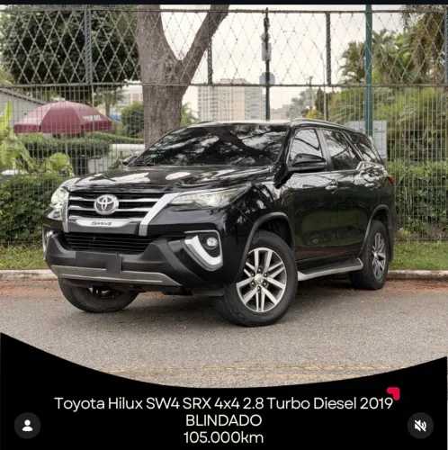 Toyota Hilux SW4 SRX 4X4 2.8 TDI 16V Dies. Aut. 2019