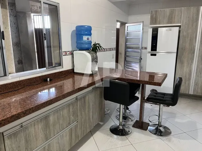 Casa com 2 dormitórios à venda, 174 m² por R$ 450.000,00 - Núcleo Habitacional São Judas T