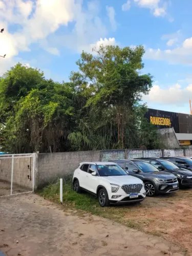 Terreno para locação ou venda na Av. dos Holandeses possui 800m² em Calhau - São Luís - MA