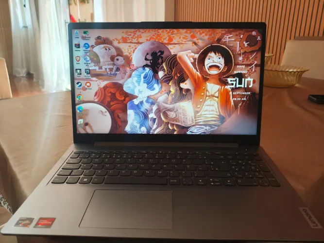 Notebook Gamer - Windows 11, AMD Ryzen7 5700U, 12GB RAM, 512GB Armazenamento.