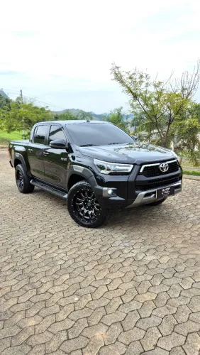 Toyota Hilux CD SR 4X4 2.8 TDI Diesel Aut. 2020