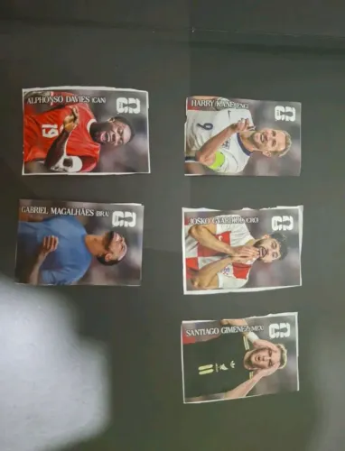 Kit com 5 figurinhas da coca cola da copa do mundo