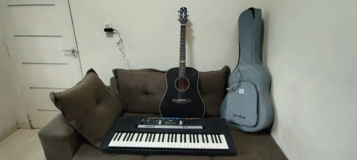 Violão Aço Steinberg Folk Arm Rest Eletroacústico Sd201hcr<br>+Teclado Yamaha ?