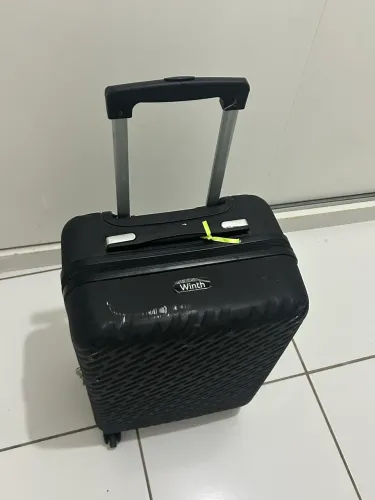 Vendo Mala de viagem pouco tempo de uso