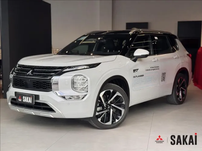 Mitsubishi Outlander Signature 2.4 4X4 AUT (híb) 2026