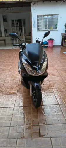 Honda PCX 150 barato e revisada.
