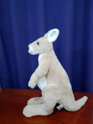 Canguru de pelúcia 43 cm importado AngelToy