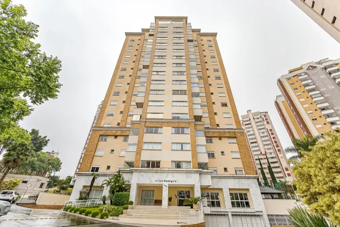 COBERTURA com 3 dormitórios à venda com 470.9m² por R$ 3.600.000,00 no bairro Ahú - CURITI