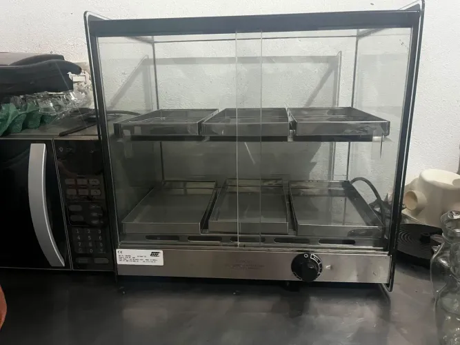 Vitrine e estufa para salgados